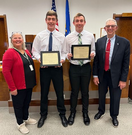 Two Dodge County Youth Earn Wisconsin 4-H Key Award